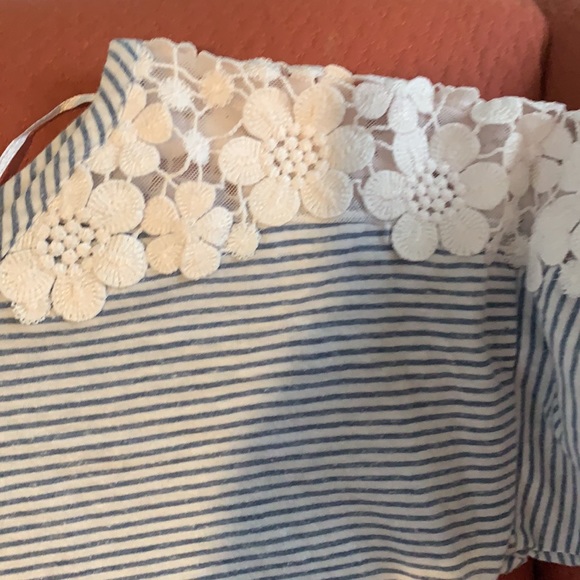 Stripped Top - Picture 2 of 3